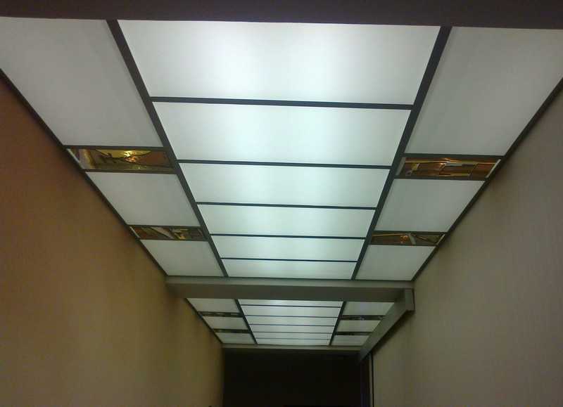 Варианты крепления стеклянного потолка с подсветкой - блог о строительстве