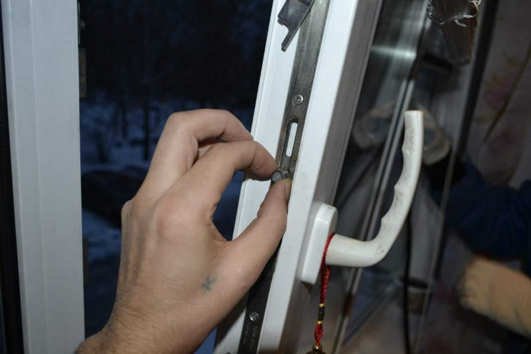Инструкция по ремонту пластиковых окон своими руками. причины повреждений и способы их избежать