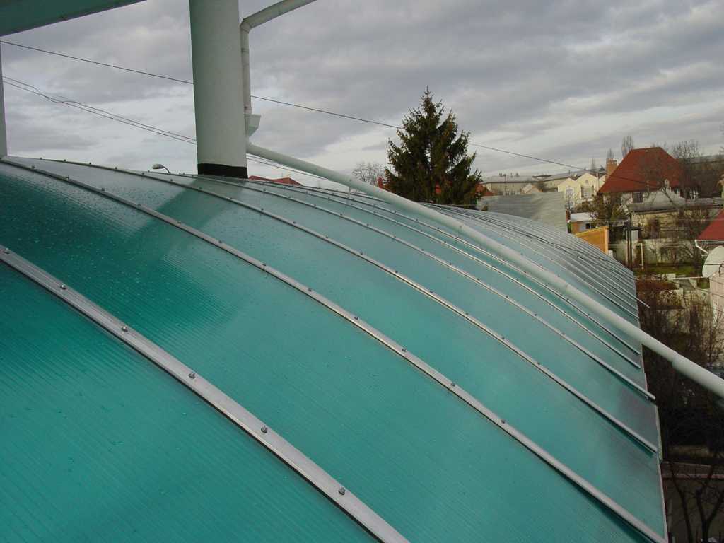 Односкатная крыша под поликарбонат своими руками: инструкции, схемы, чертежи