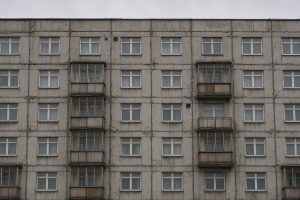 Швы панельных домов: как восстанавливают их герметичность на высоте