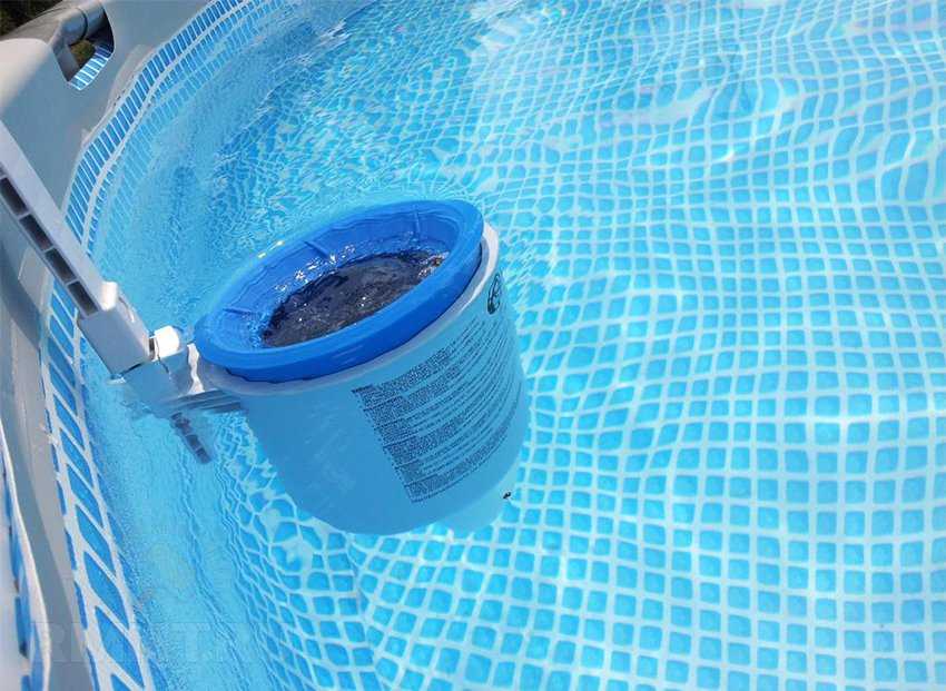 Дезинфекция бассейна в домашних условиях: что из препаратов добавляют в воду для очистки, как применять метод таира