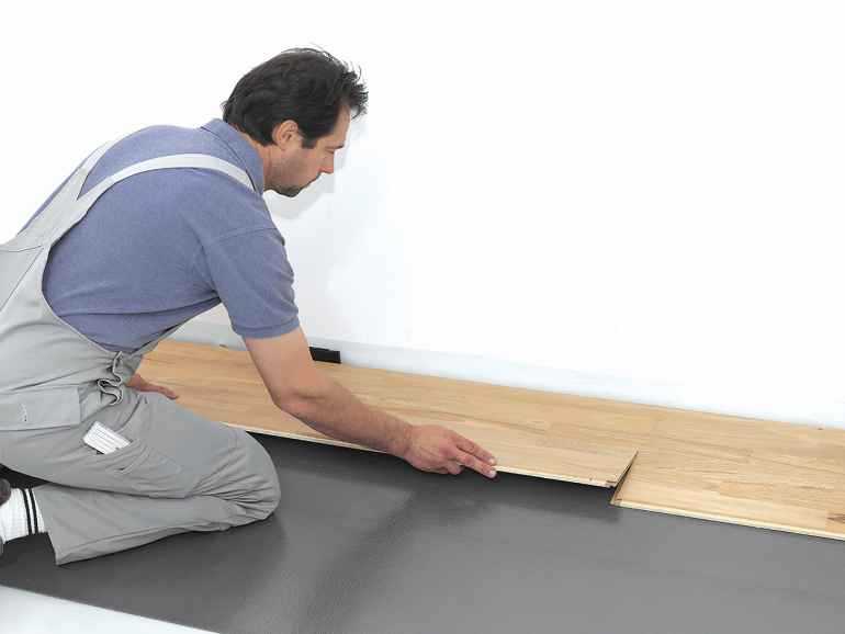 Как производится укладка фанеры под ламинат на деревянный и бетонный пол