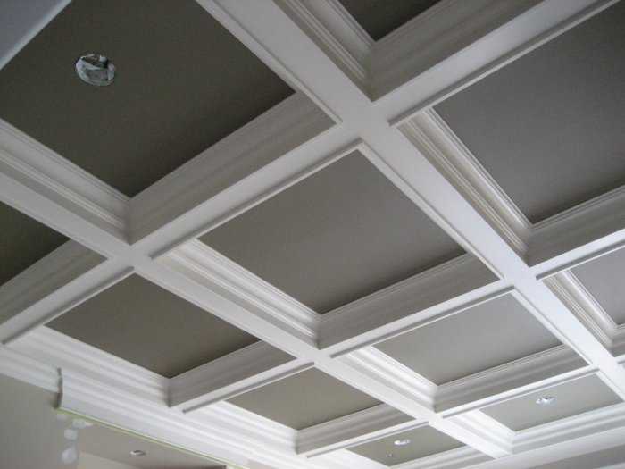 Кессонный потолок (42 фото) — кессоны из массива дерева, полиуретана и гипсокартона, что это и как сделать своими руками