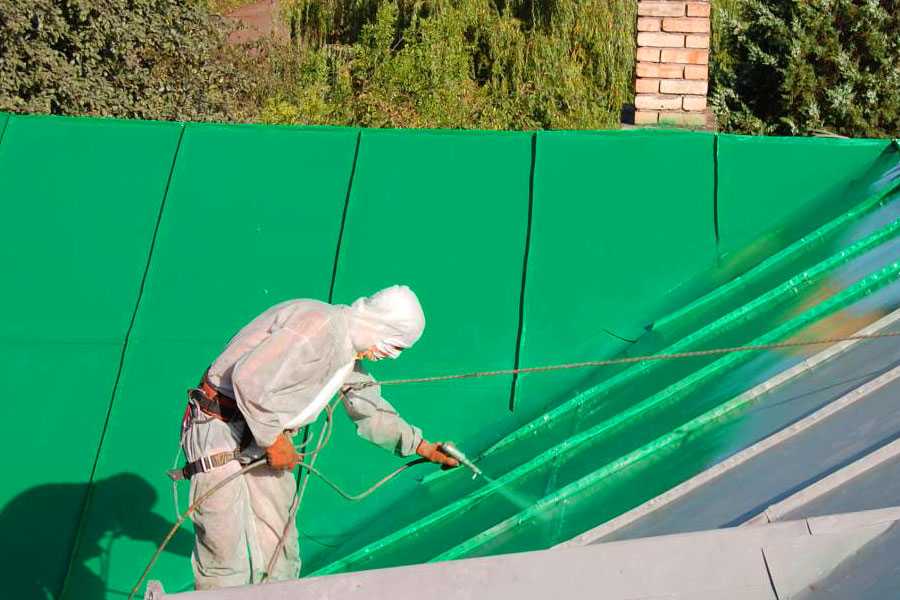 Краска для шифера: чем покрасить шиферный лист на крыше своими руками