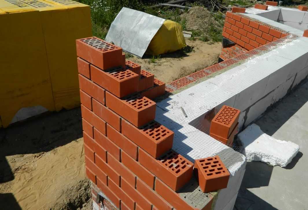 Какие блоки лучше для строительства дома