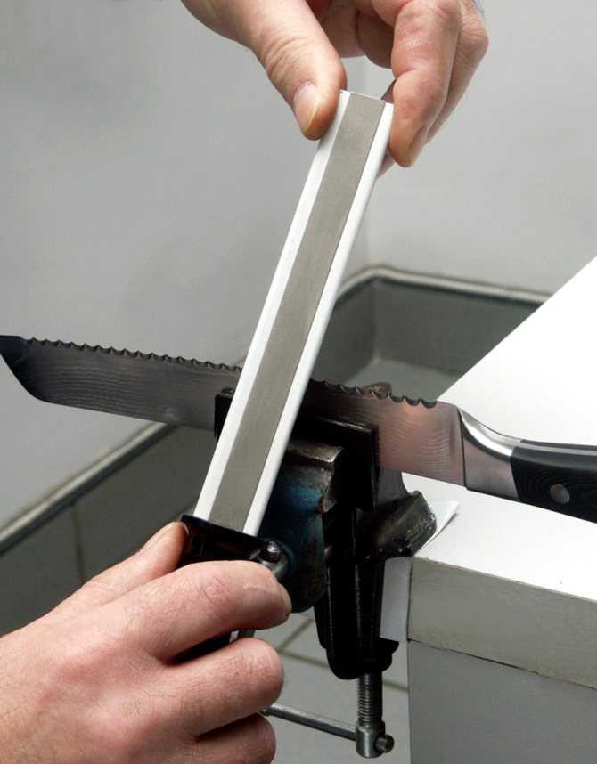 Как проводится заточка фуговальных ножей своими руками?