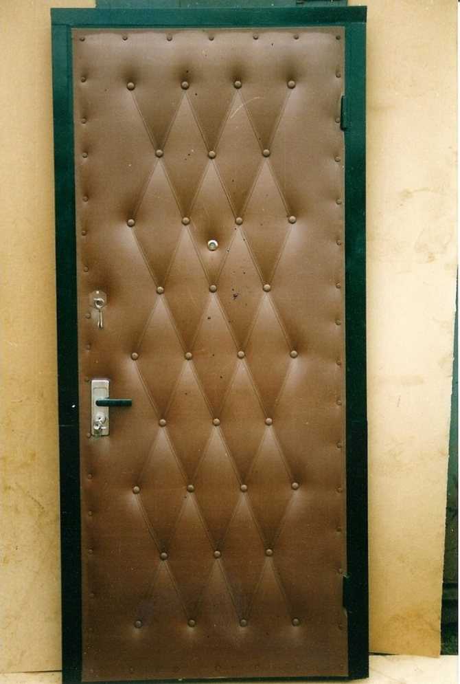 Замена мдф панели на входной металлической двери