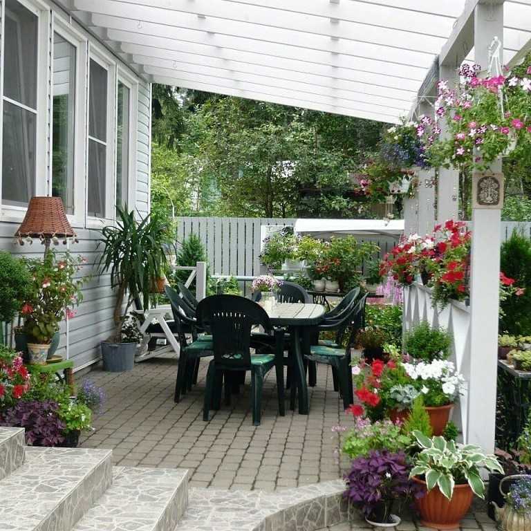 Интересные идеи для дачи, дома, сада и огорода: оформление из подручных материалов
 - 43 фото