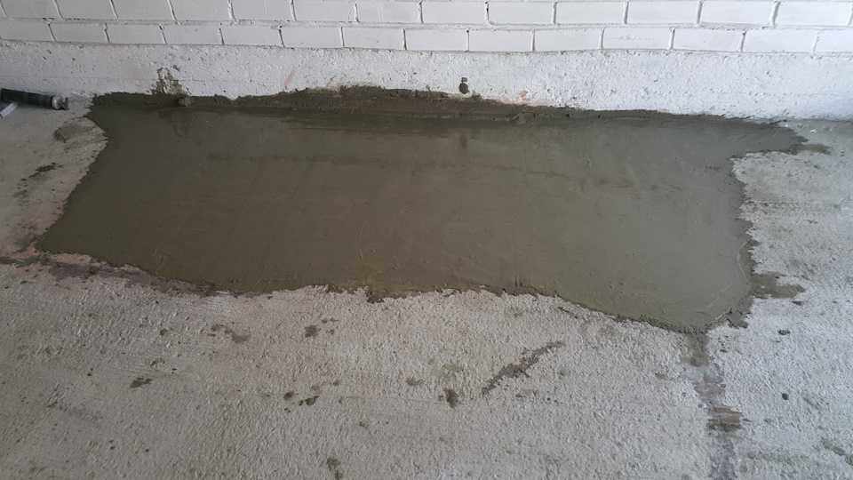 Ремонт бетонных полов: от трещин и выбоин до замены стяжки