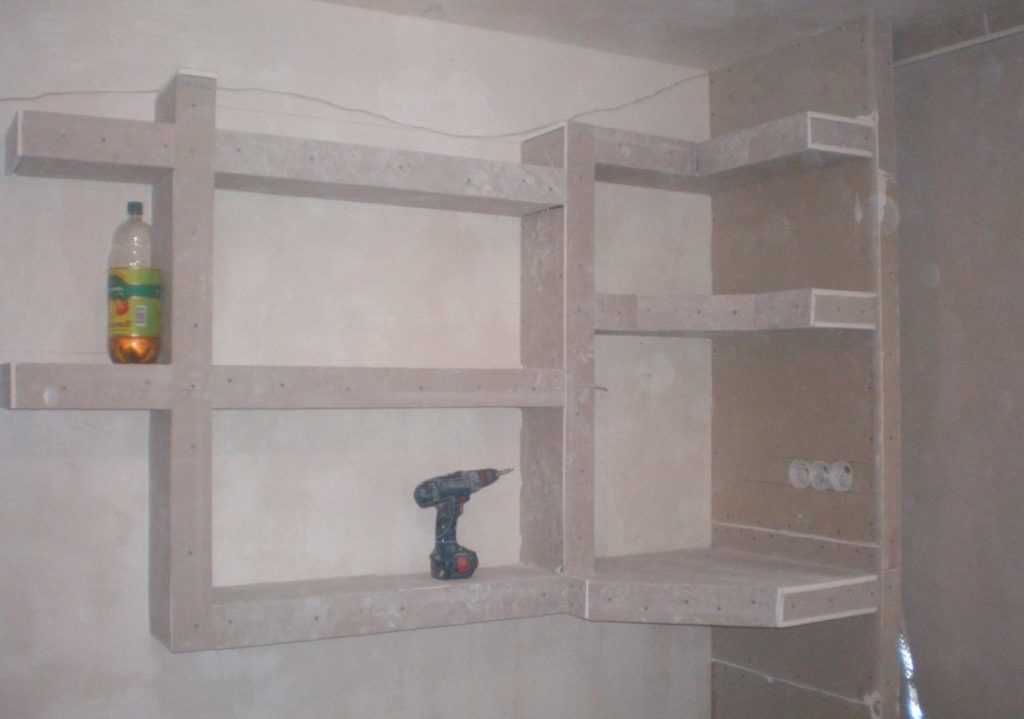Полка в ванной из гипсокартона и плитки - преимущества и разновидности