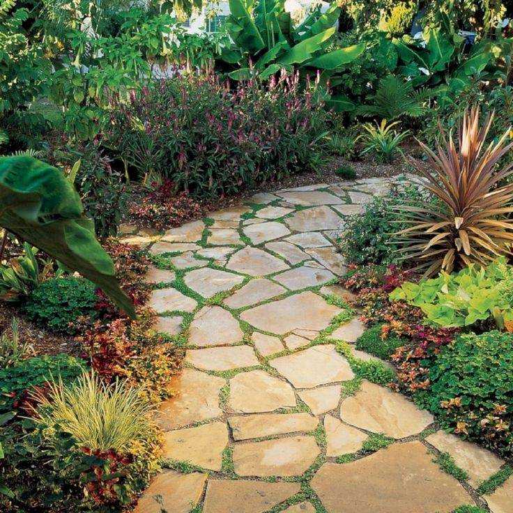 20 нескучных идей по использованию природного камня в оформлении садового участка