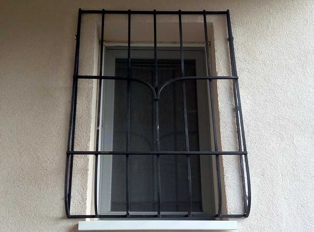 Прозрачные решетки на окна из поликарбоната