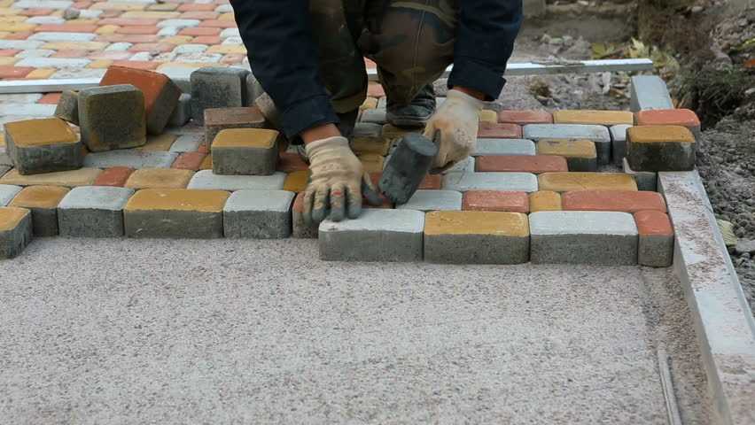 Какой нужен песок для укладки тротуарной плитки - без цемента своими руками, какой лучше, как правильно укладывать, какой использовать