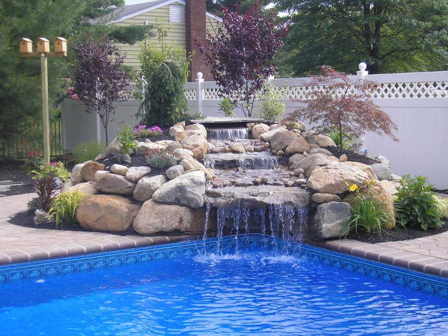 Декоративный бассейн для сада: как сделать своими руками, фото, как можно украсить или варианты оформления, уход и обслуживание