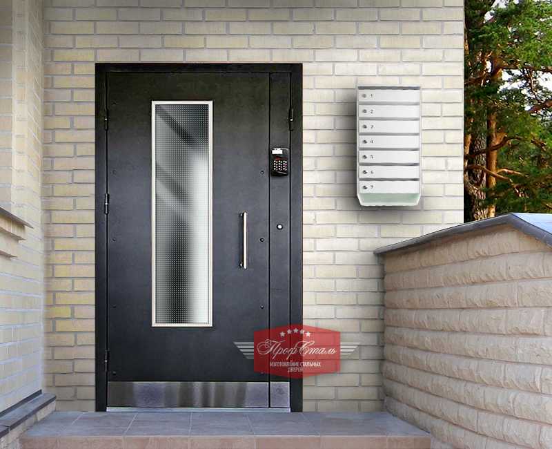 Металлические двери в подъезд: железные входные двери в подъезд многоквартирного дома