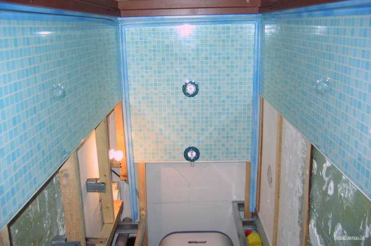 Как правильно обшить ванную комнату пластиковыми панелями
