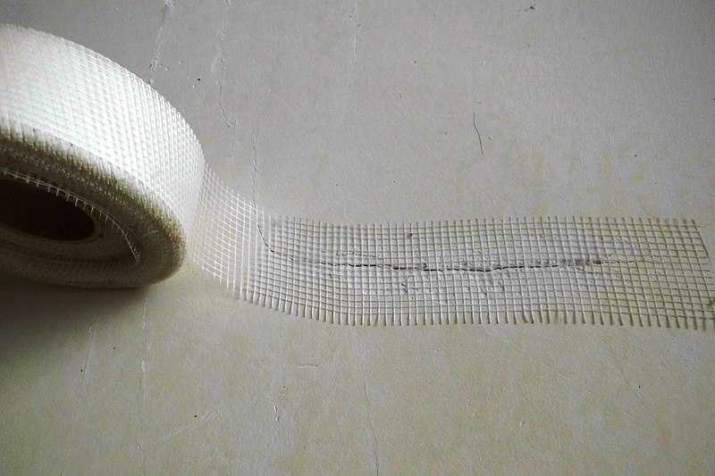 Как клеить серпянку и бумажную ленту на стыки гипсокартона