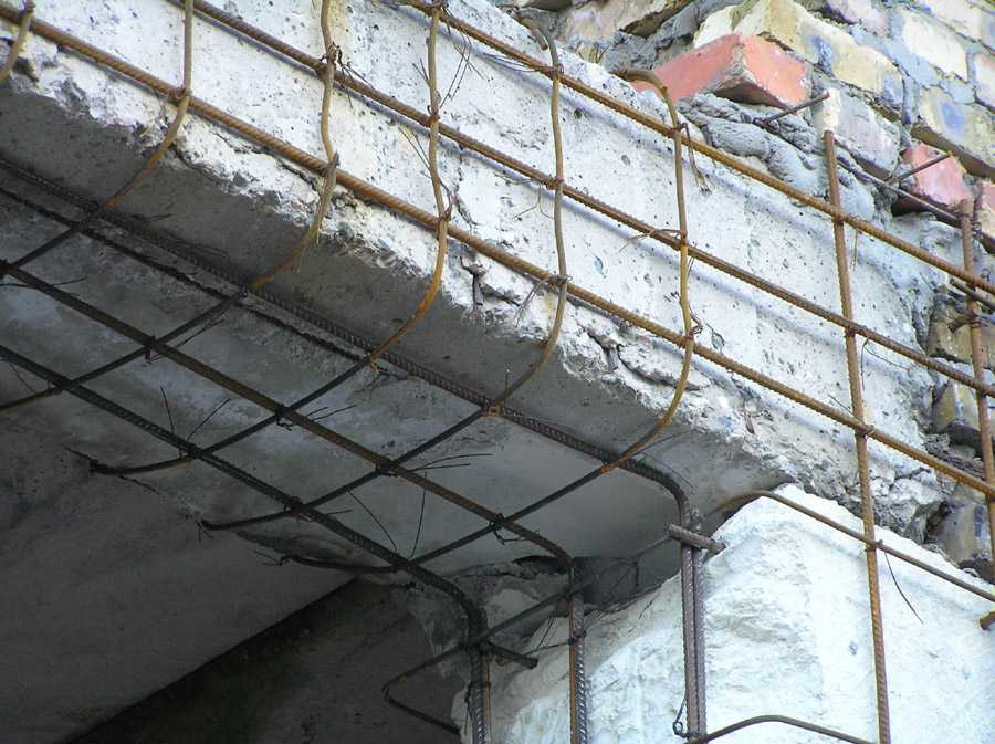 Усиление плит перекрытий: способы укрепления, расчеты, как усилить деревянные балки здания от прогиба металлическими, плиты снизу