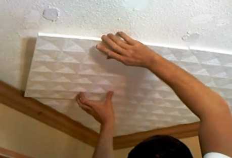 Как приклеить пенопластовые панели для потолка