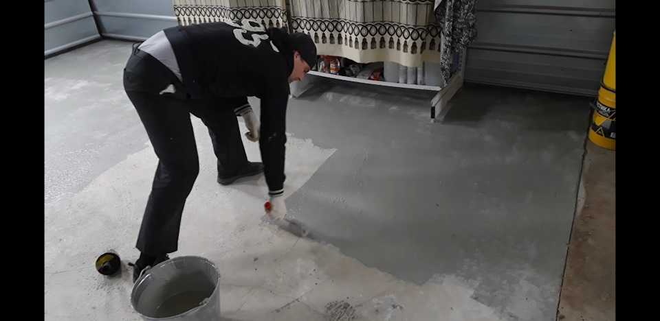 Обеспыливание бетонного пола: флюаты, пропитки, топпинг и как провести?