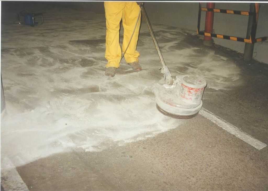 Обеспыливание бетонных полов и поверхностей