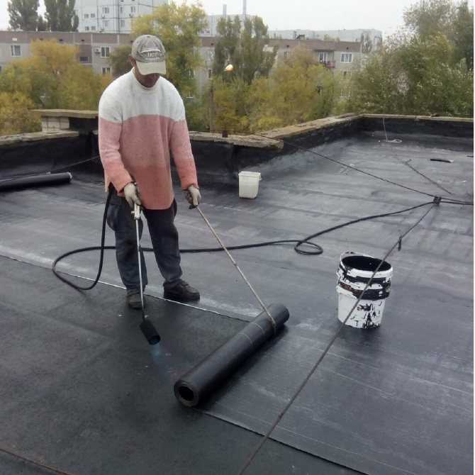Как покрыть крышу рубероидом своими руками: инструкция