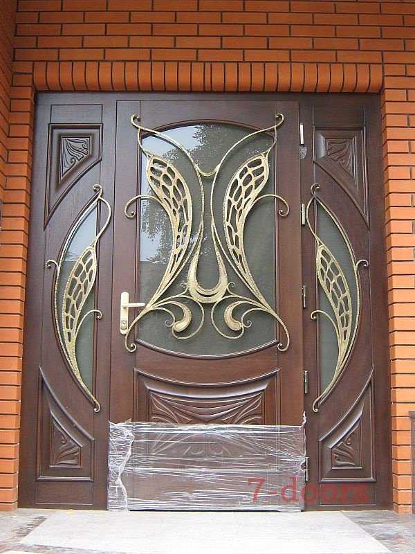 Особенности межкомнатных дверей с установленной фрамугой над дверью