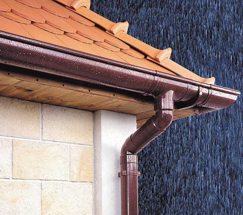 Система слива дождевой воды с крыши