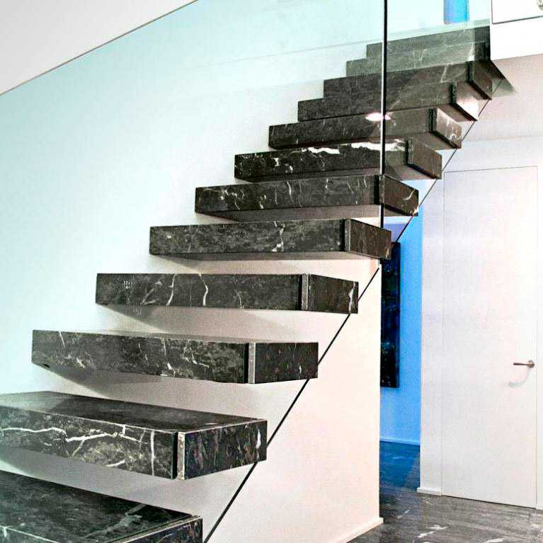 Лестница из мрамора. мраморные лестницы в интерьере дома