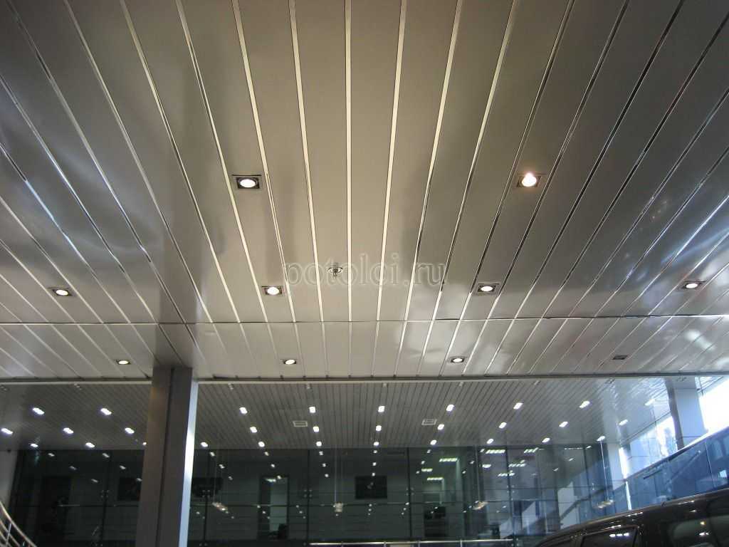 Реечный потолок албес: характеристики, преимущества и монтаж подвесной конструкции