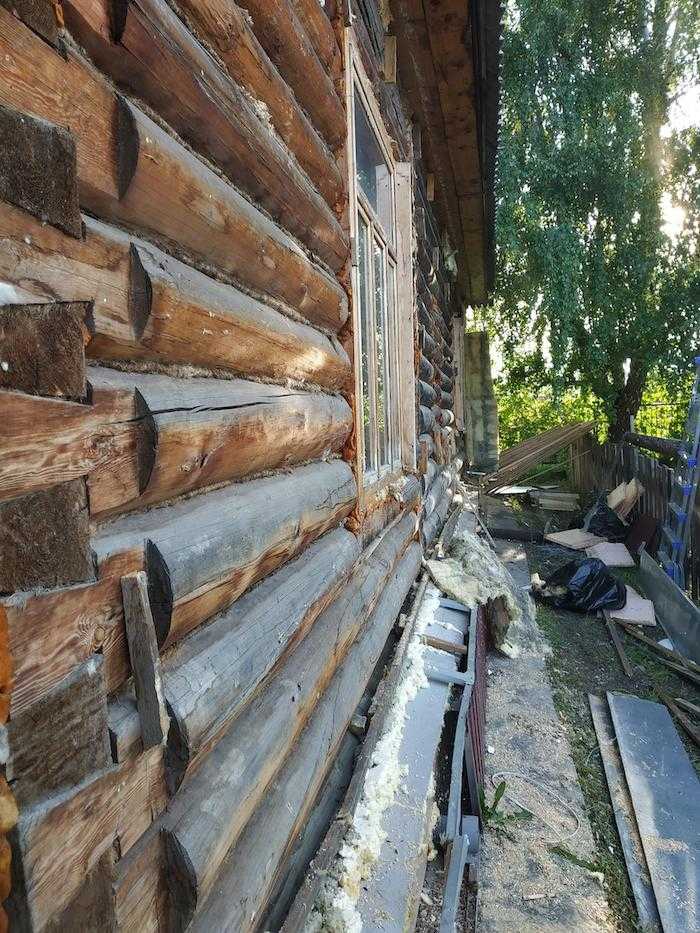 Чем и как утеплить фундамент деревянного дома изнутри и снаружи?
