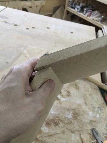 Как крепить деревянные плинтусы
как крепить деревянные плинтусы