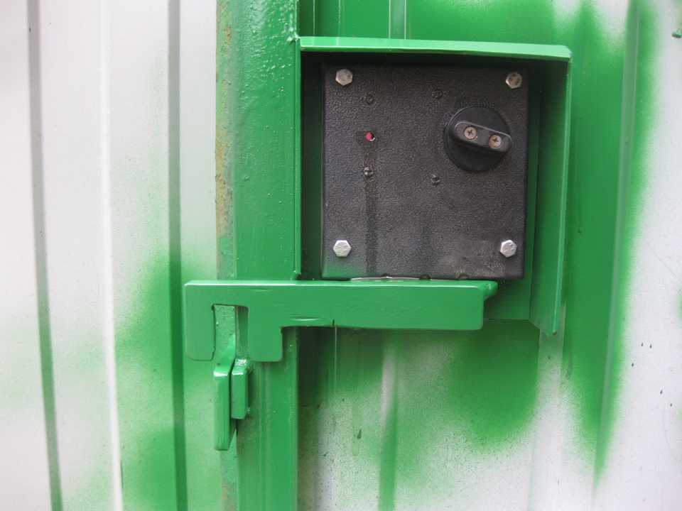 Механические кодовые замки на калитку и двери тамбура: как выбрать и установить своими руками