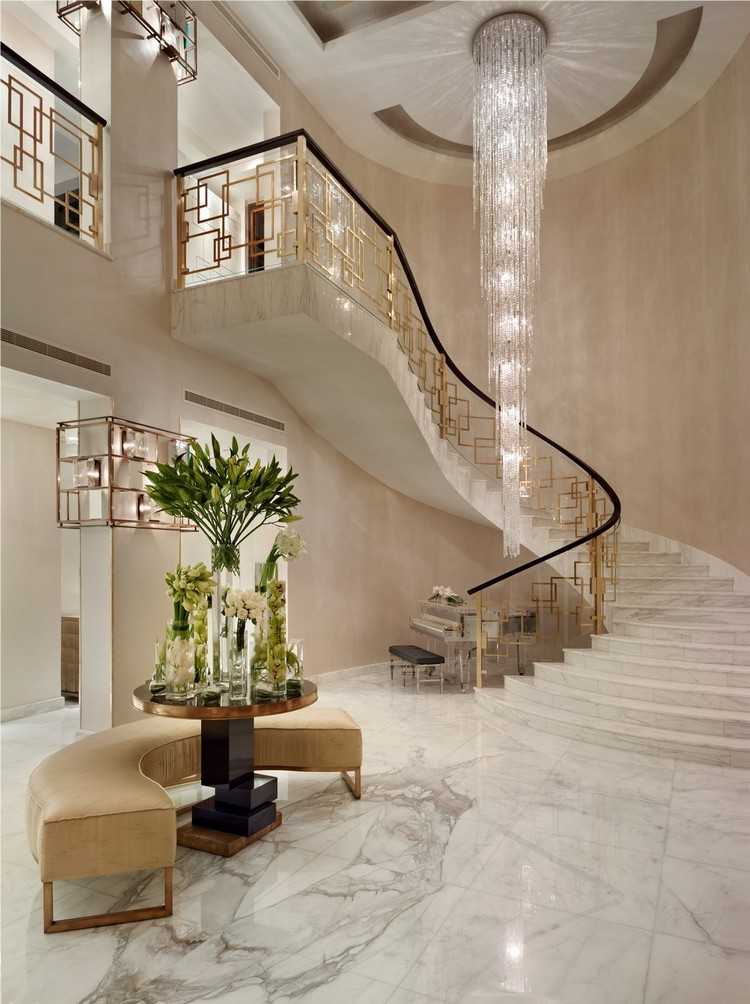 Подбираем ступени из мрамора для лестницы в доме: качественные и красивые