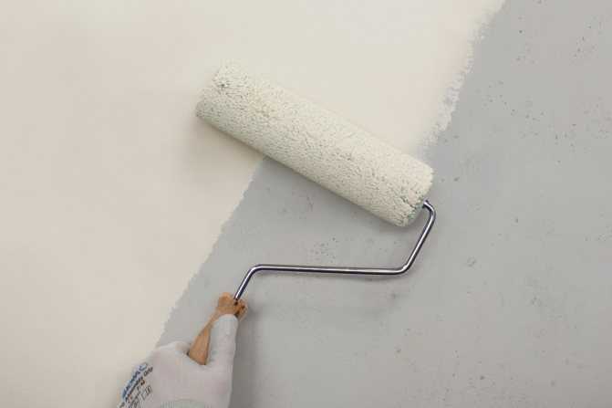 Валик для водоэмульсионной краски: какой лучше выбрать для стен и потолка (фото)
