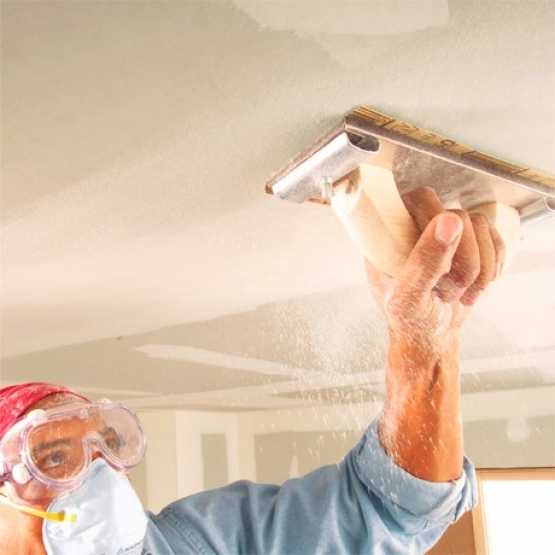 Подготовка к покраске потолка – бетонного, деревянного, гипсокартонного