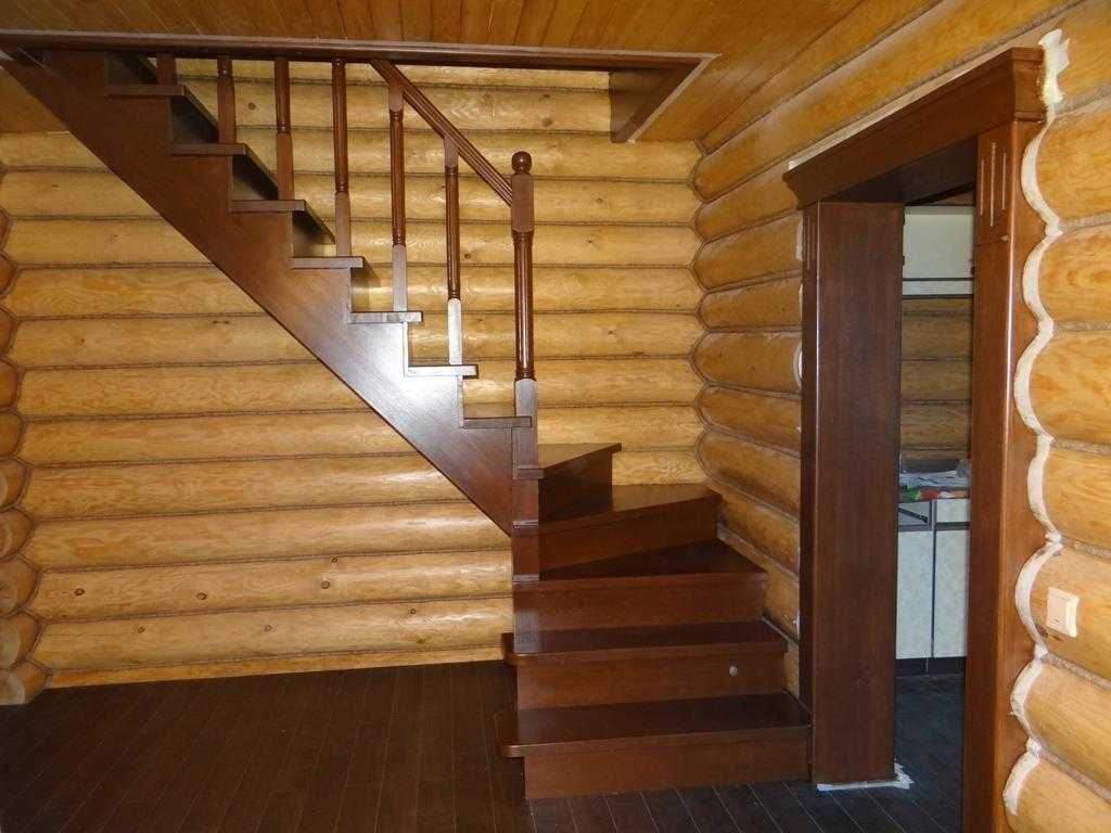 Деревянная лестница с поворотом своими руками - всё о лестницах